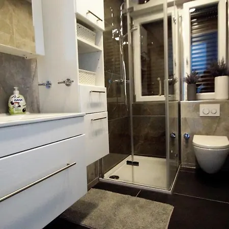 Luxus Naehe Koeln City/messe