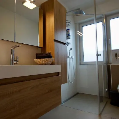 Luxus Naehe Koeln City/messe