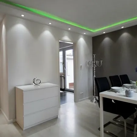 Luxus Naehe Koeln City/messe برجيش جلادباخ