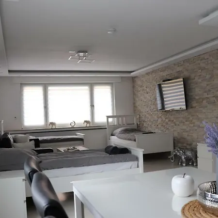 Luxus Naehe Koeln City/messe