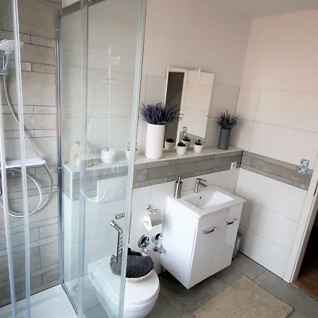 Luxus Naehe Koeln City/messe *