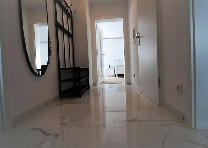 Luxus Naehe Koeln City/messe *